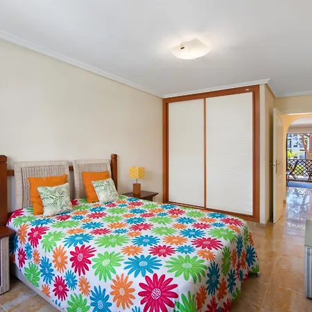 Apartment 6 B